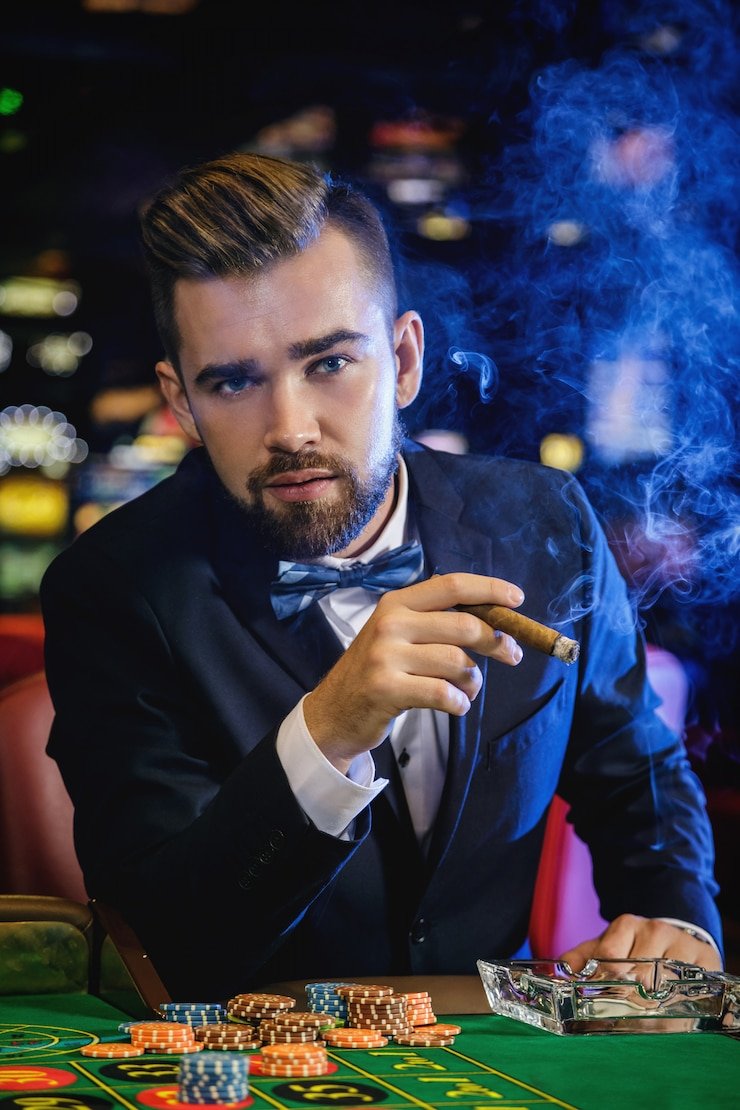 situs qq platform interface showing sportsbook and live casino sections