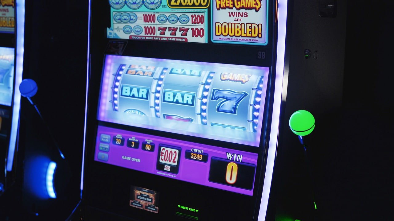 situs qq deposit interface showing DANA, OVO, GoPay, and bank options